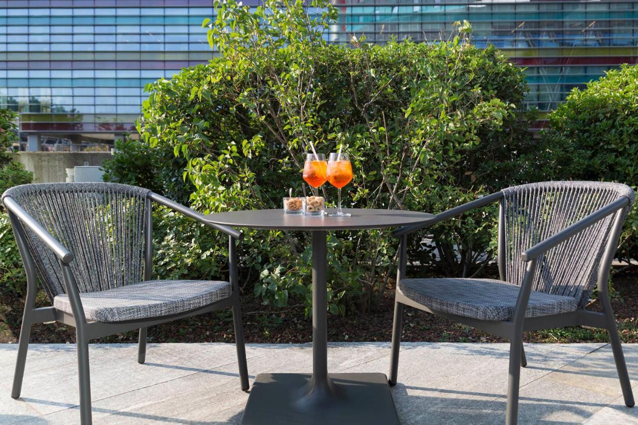 Hotel Voco Milan-Fiere By Ihg Extérieur photo