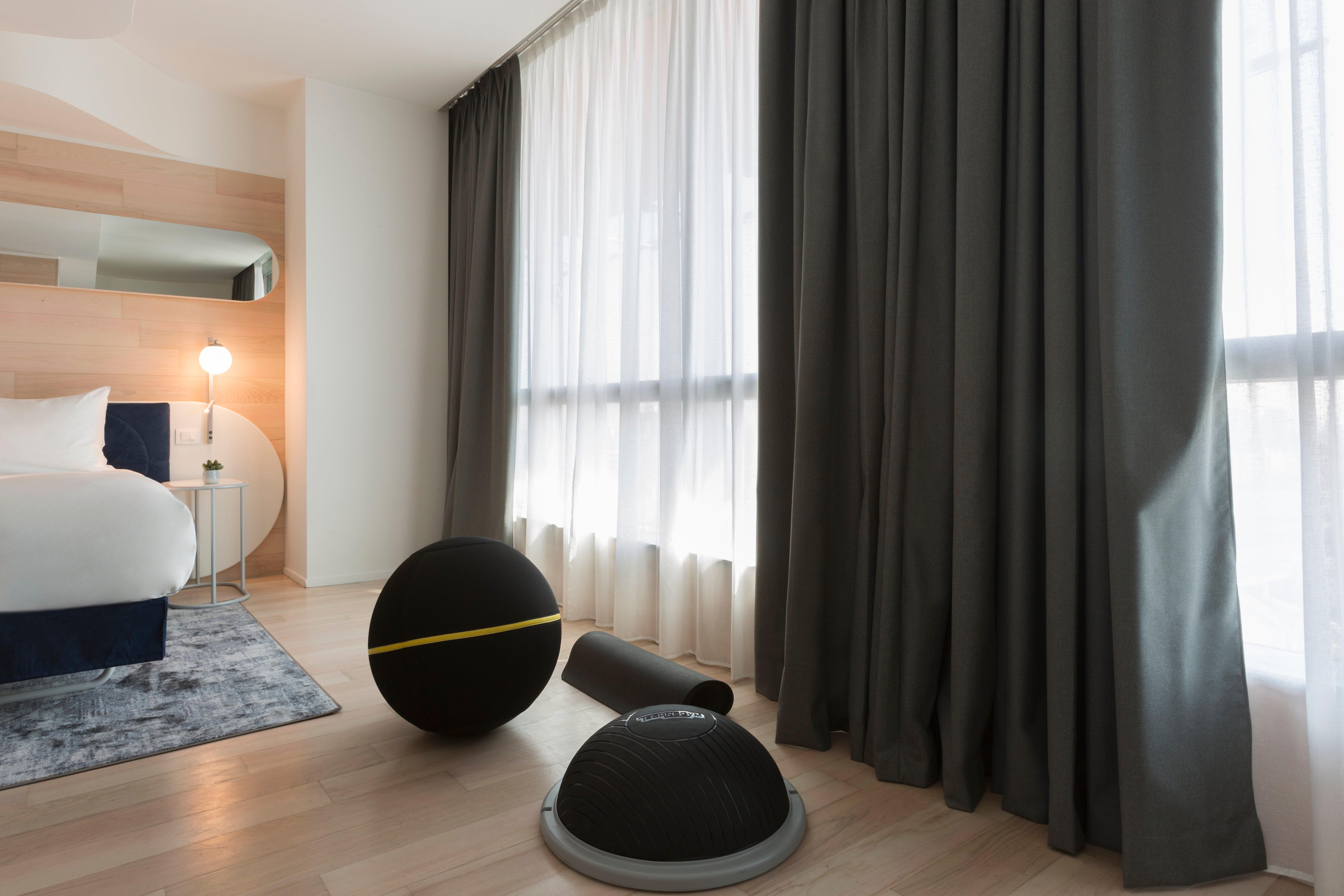 Hotel Voco Milan-Fiere By Ihg Extérieur photo